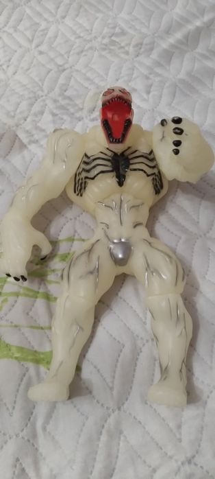 Продаётся детская  игушка-Веном