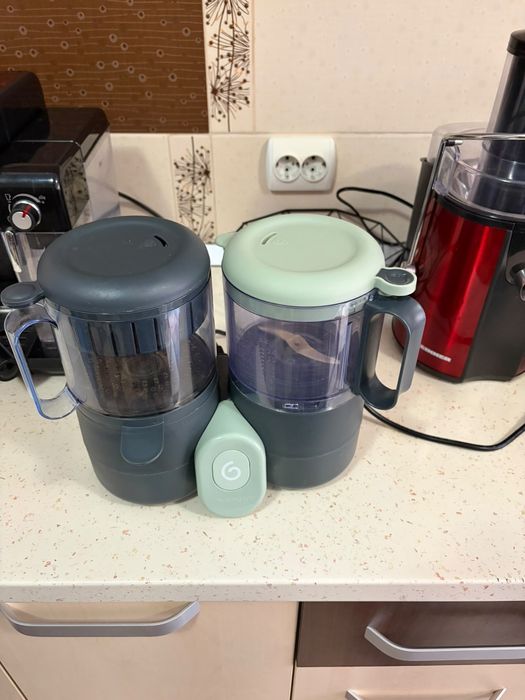 Vând robot multifuncțional 4 în 1 Nutribaby