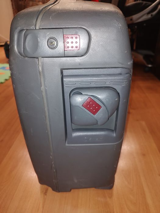 Куфар Eminent, твърд, код заключване 60/45/20