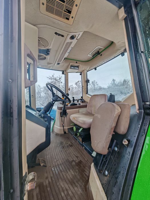 Tractor John Deere 6010 cu încărcător frontal