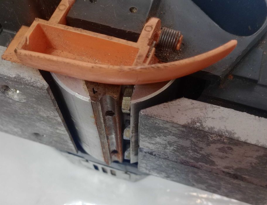 Rindea electrica profesionala ELU Switzerland MFF 80 850W 12000 rot.