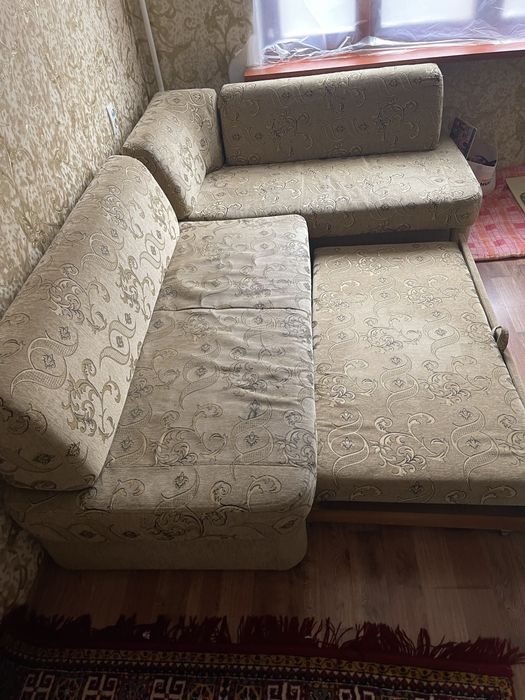 Диван красивый очень уютный удобный