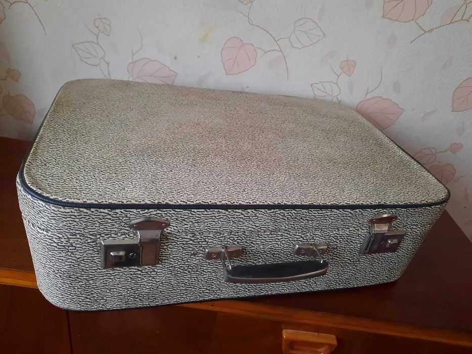 Чемодан /винтаж/