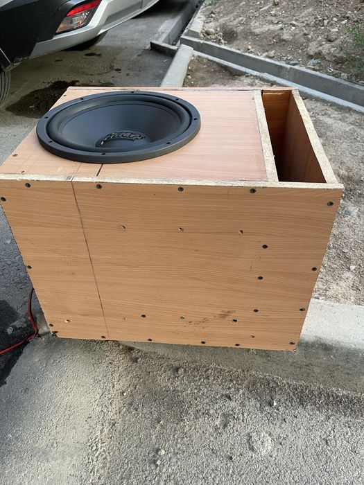 Сабвуфер AMP 12 300ват