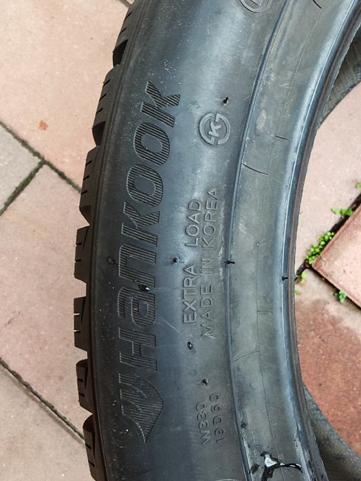 2 Anvelope IARNA Hankook Winter I'cept Evo3 W330 NOI 255 40 R19 8.00mm