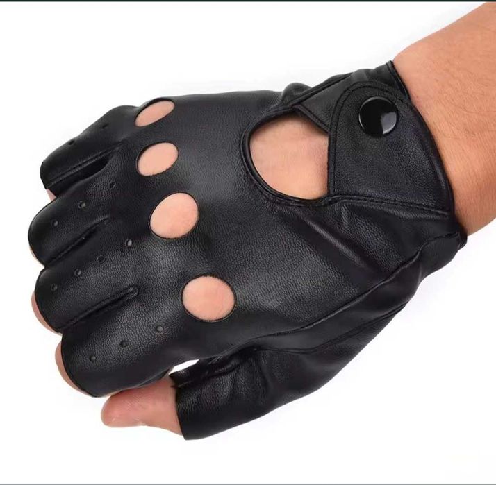 Manusi de condus piele ecologica mărimi S,M,L Unisex