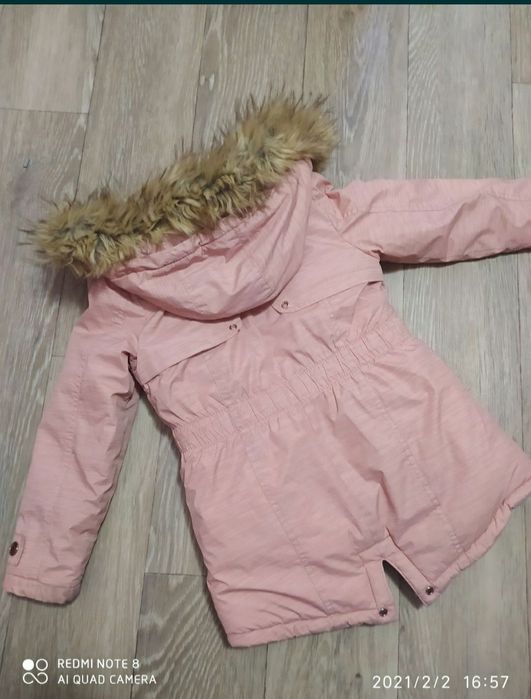 продам парку утепленную