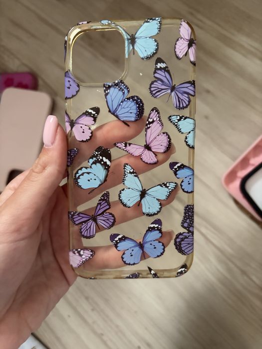 Калъфи за Айфон 13