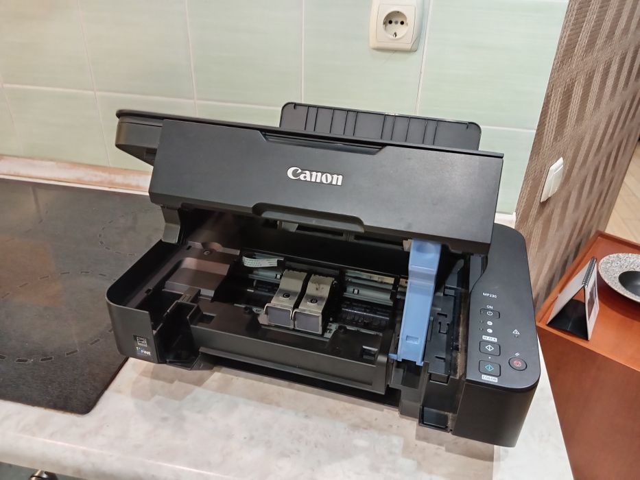 телевизор самсунг  смарт 42LF653V-ZC