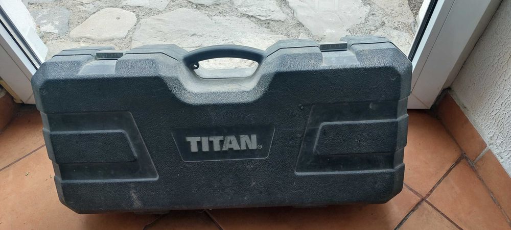 polizor unghiular   beton si otel diametru 230 mm. 2350 W..+ 6 discuri  diamant