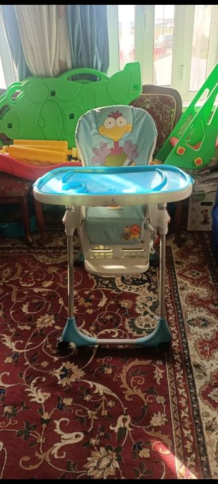 Столик для приема пищи детская