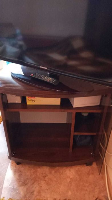 Тумбочка под телевизор