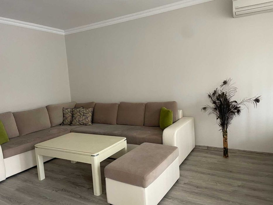 Продава се Тристаен апартамент в Пловдив, Център - 100 кв.м за 2000 €/кв.м - Снимка #1