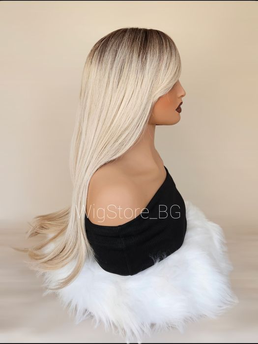 Руса перука средна дължина с бретон