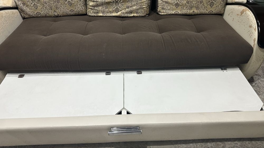 Отдам диван самовывоз