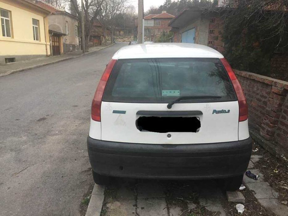 Фиат  пунто  1.1  бензин