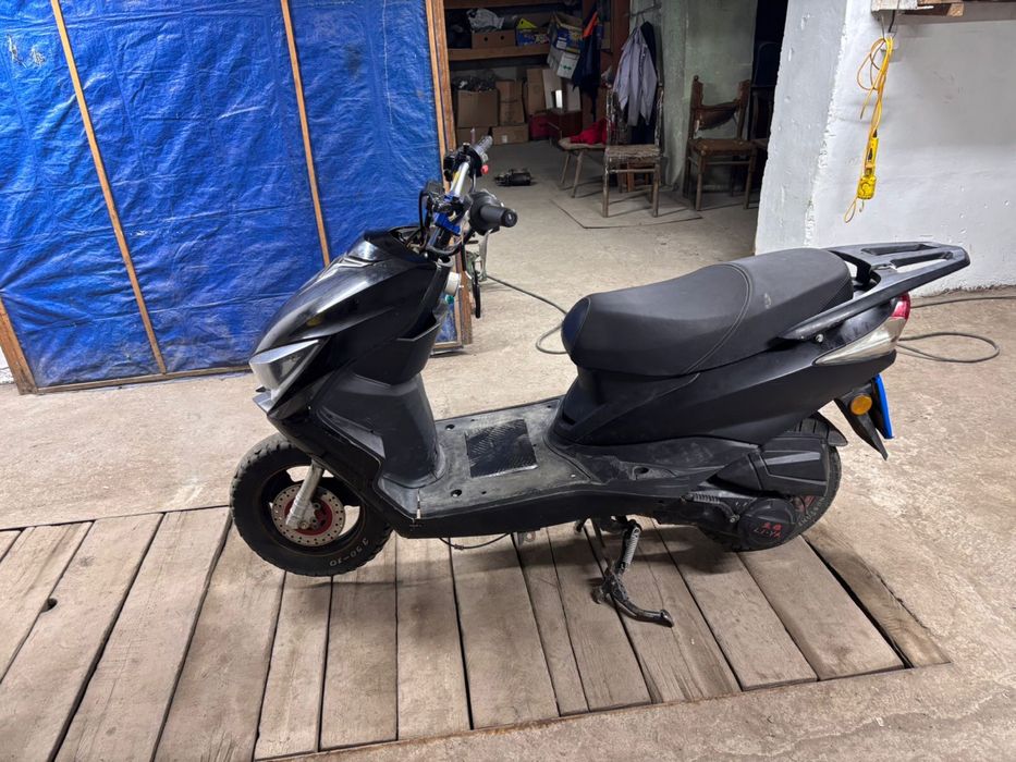 Продам мопед.