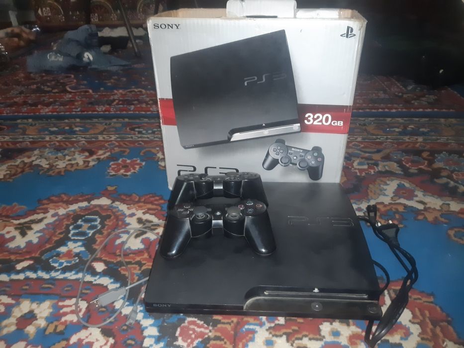 PS3 Slim 320GB + 2ta pult (karobka bilan)