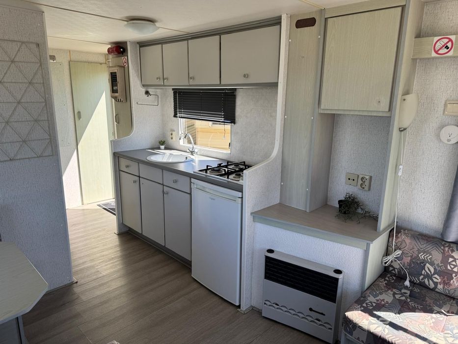 Casa pe roti Casa de vacanta Casa mobila Tiny House/ 3 camere / baie / bucatarie / mobilata-utilata / 25 mp