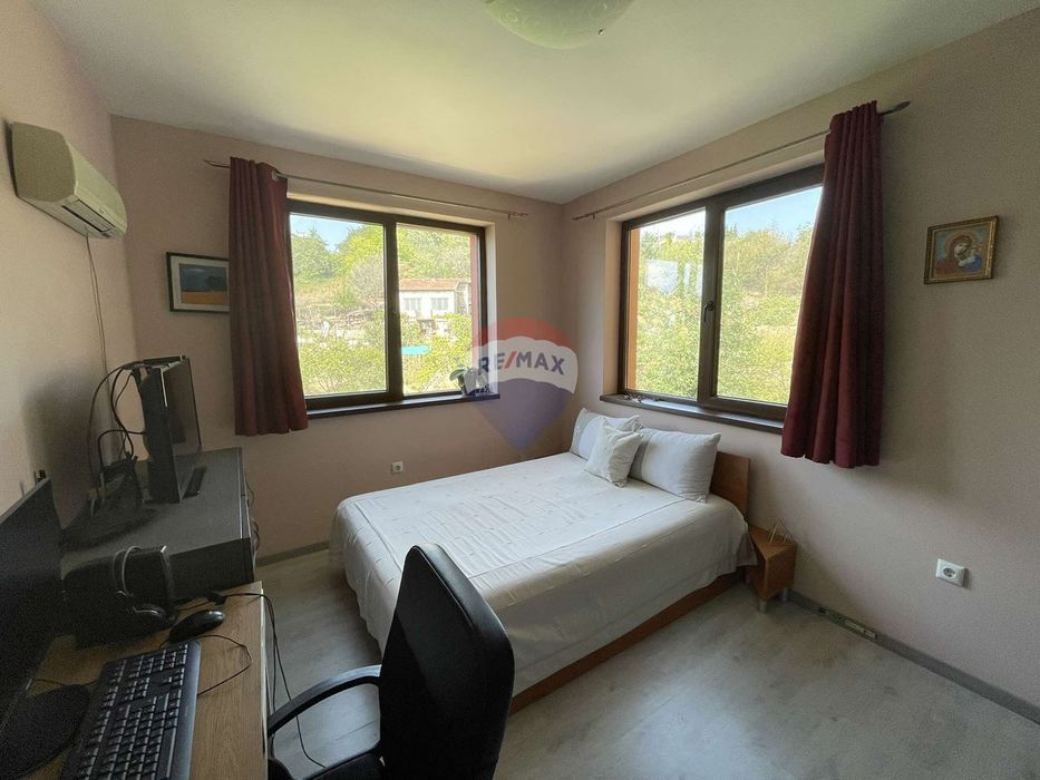 Продава се Тристаен апартамент в Варна, Възраждане 3 - 74 кв.м за 2179 €/кв.м - Снимка #5