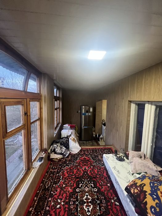 Юнусабадский район. 3/4/5 Тоза ремонт Обш:70 кВ.м.Ор.р Шох сарой