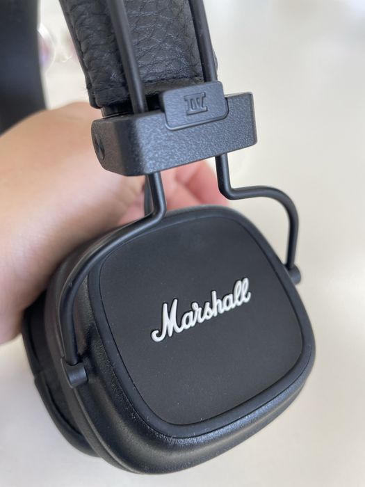Продам оригинал наушники Marshall Major IV