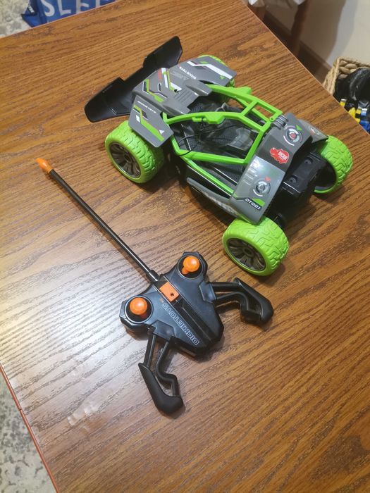 Количка с дистанционно оправление бъги