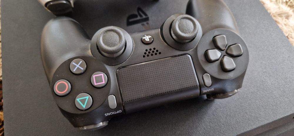 PlayStation 4 Slim