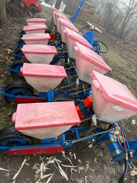 Semănătoare spc6 pentru plante prășitoare