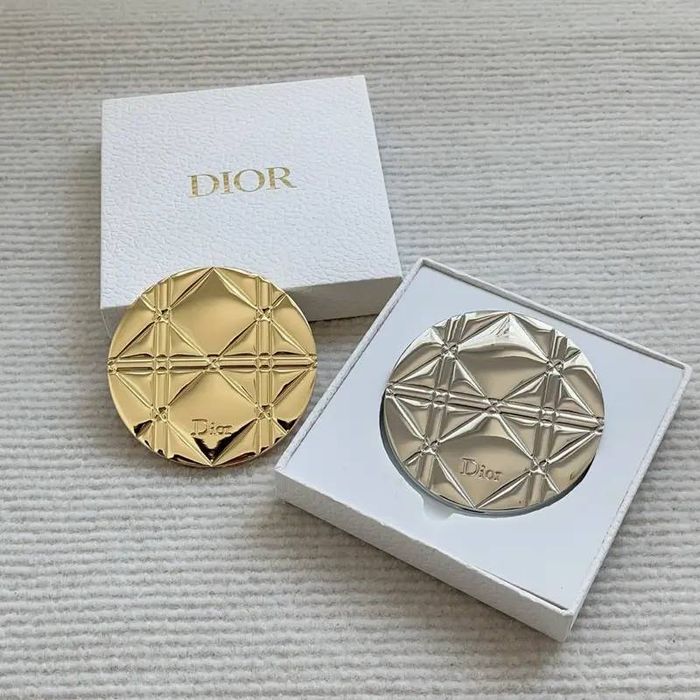 В наличии! Зеркало