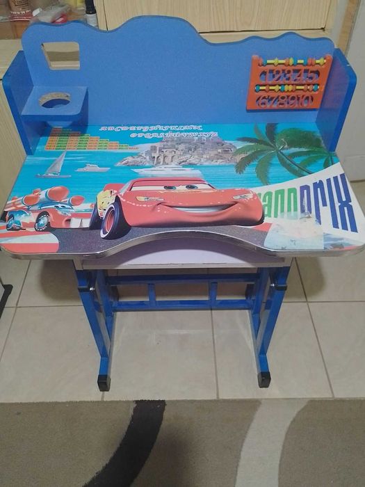 Детски чин със столче