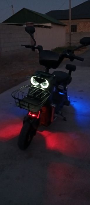 Продам скутер Танк 108