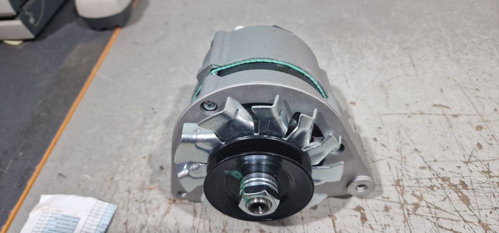 Alternator12v  tractor ford new holland belarus massey ferguson pret 7