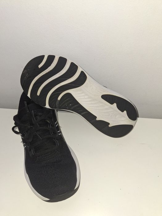 Adidasi asics marime 40.5