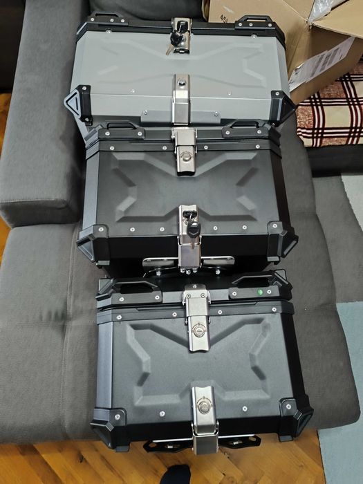 Куфар на мотор 45л 55л 65л  различни размери.