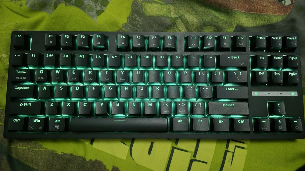Tastatura de gaming Qwertykey H87 Neagră