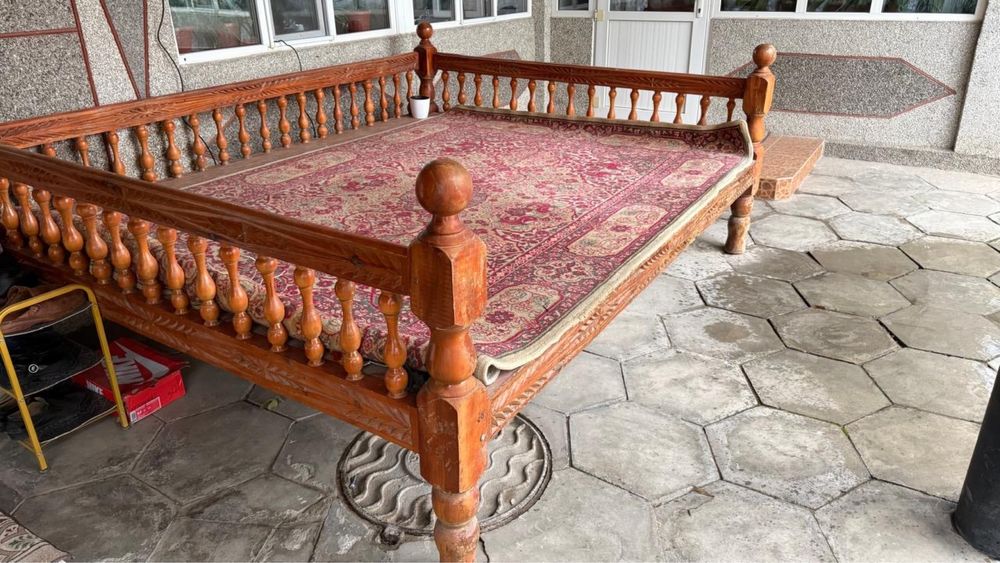 Продам деревянный топчан!