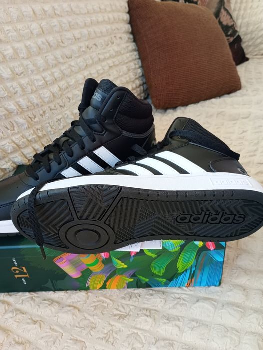 Баскетболни маратонки adidas original