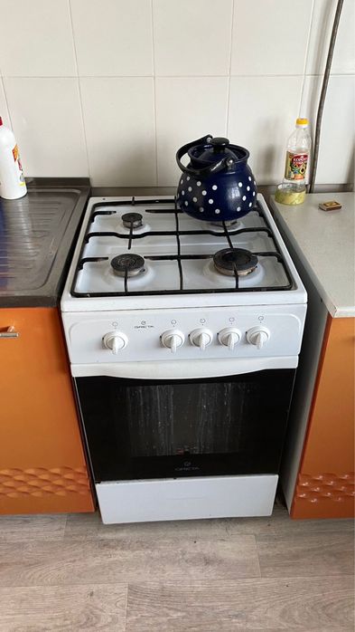 продам газ плиту