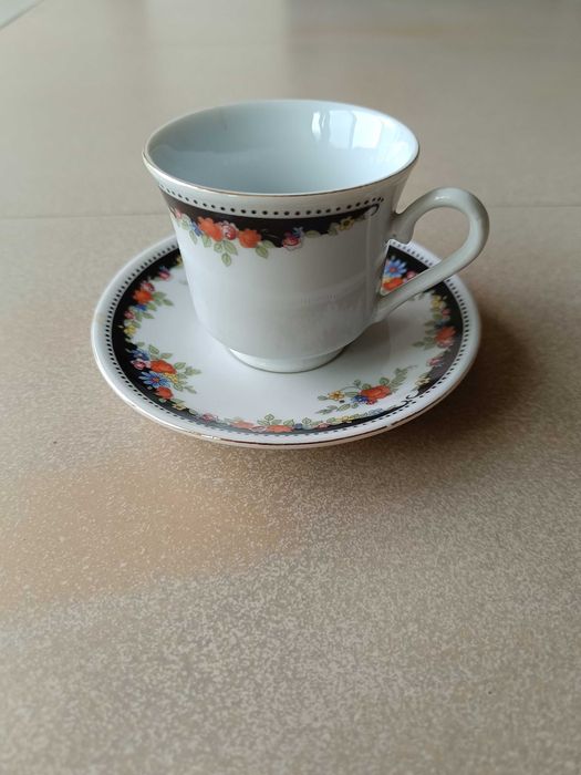 Красив сервиз за кафе