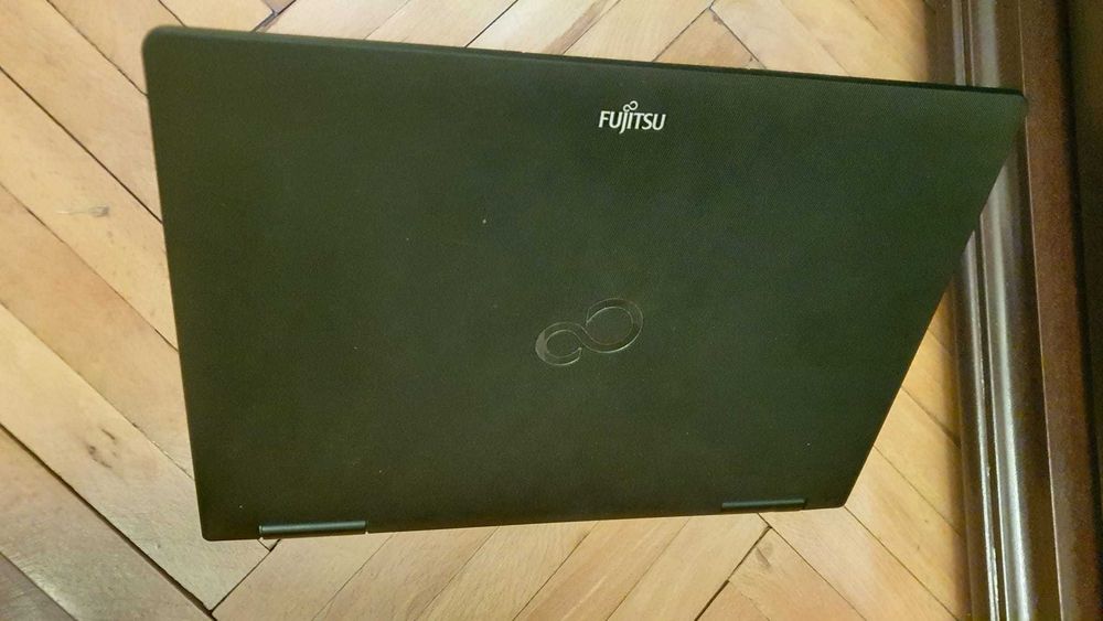 Laptop clasa Business Fujitsu Lifebook S752 - i5 - 4GB RAM - Ideal Office