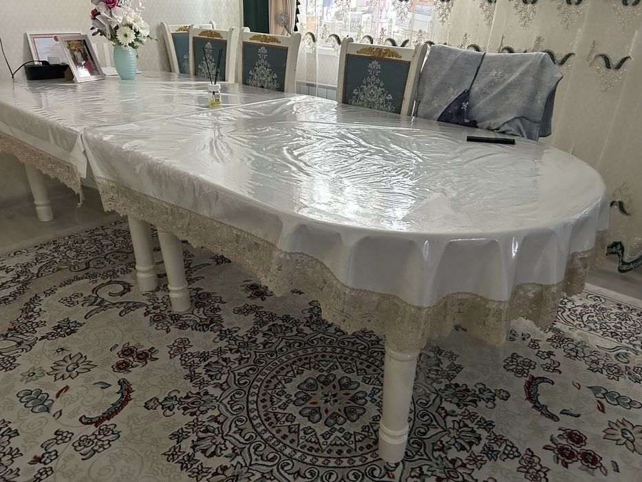 Продам стол со стульями 3 метра