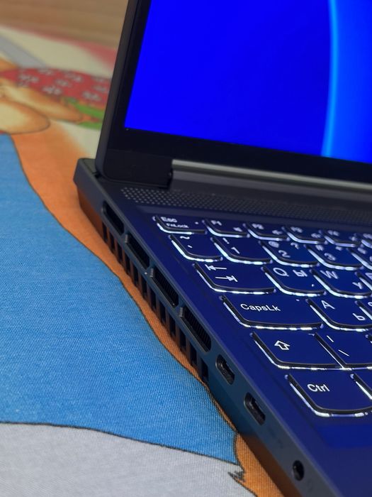 Lenovo Legion Slim 5 16” i7-13700H / RTX 4070 / Отличен