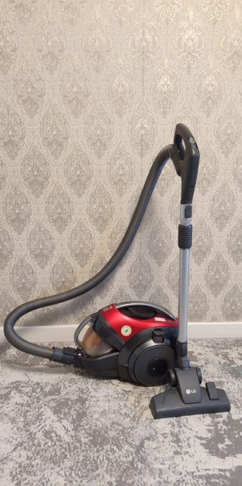 Пылесос, LG Kompressor 2000w