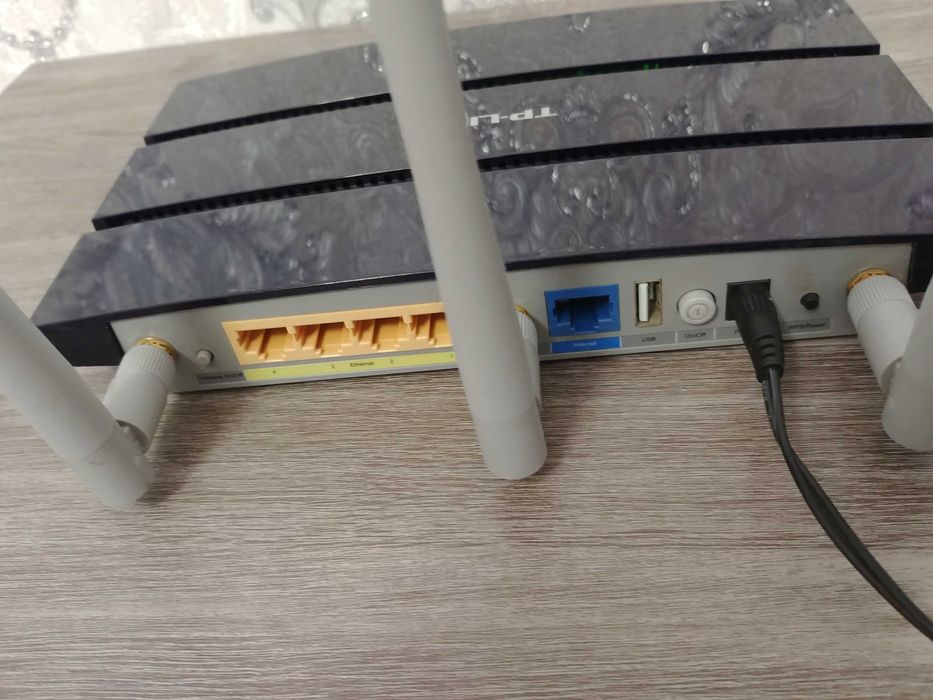 Wi-Fi роутер TP-Link TL-WR1043nd