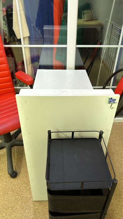 Продам кресло парикмахера