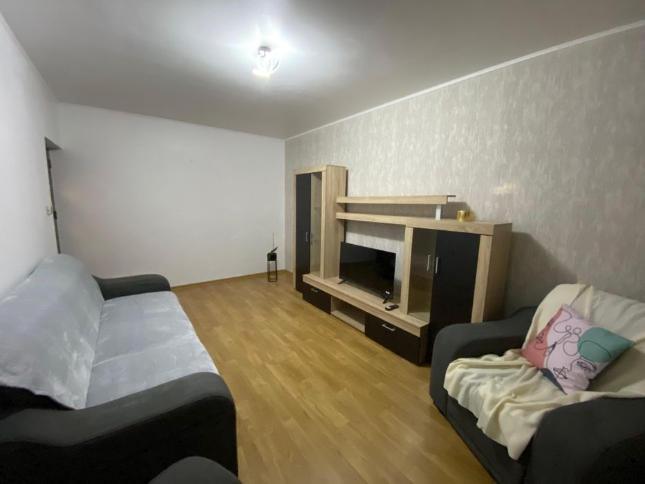 Apartament de închiriat