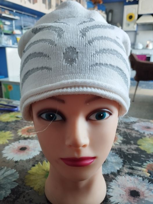 Женские  зимние шапки