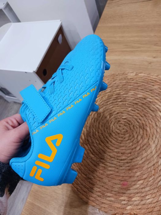 Чисто нови  детски бутонки на Filа