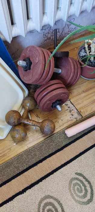 Продам тренажёр, гантели,мяч